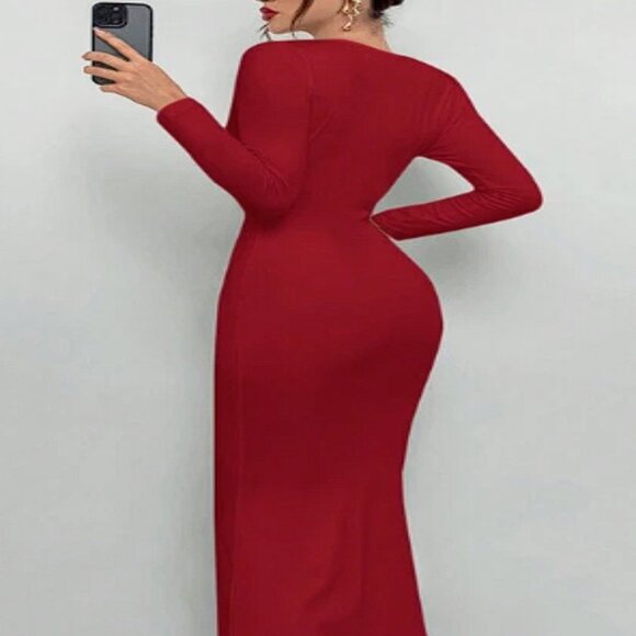 Elegant Evening Gown With Deep V-Neck Extra Long Lenght Burgundy - Picture 2 of 4